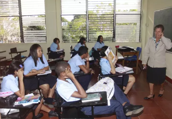 Las escuelas públicas en Panamá colapsarían, de recibir más cantidad de estudiantes de las particulares, según expertos. /Foto Archivo