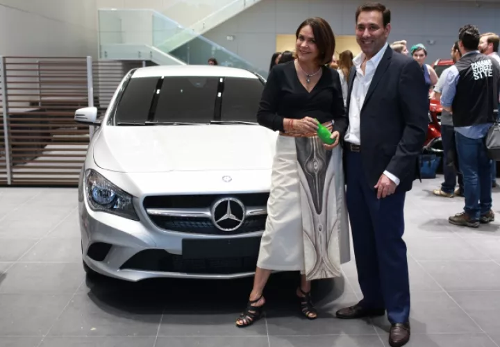 1. Marie Claire y el CEO de Mercedes Benz.