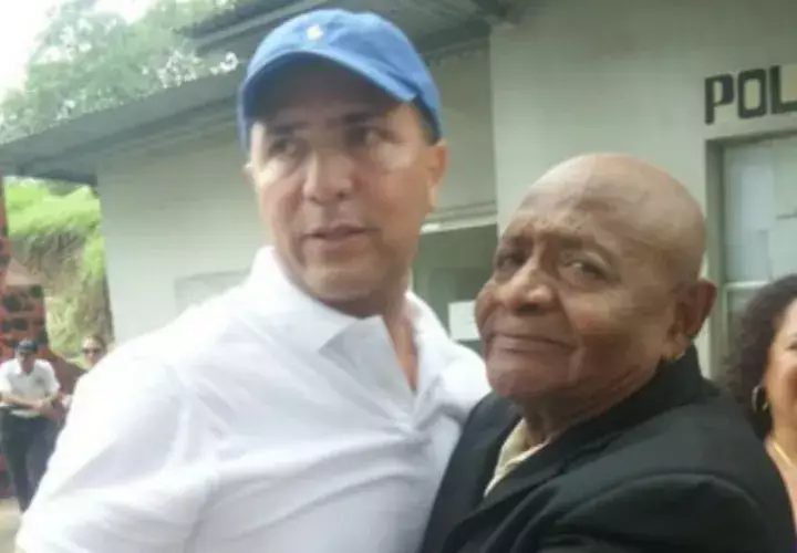 Porfirio Elis desde su liberación se ha activado en la política 