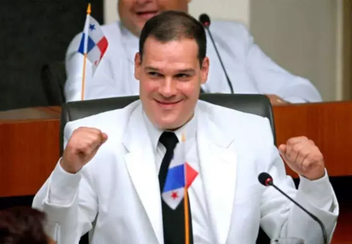 Pedro Miguel González aspira a la secretaria general del PRD