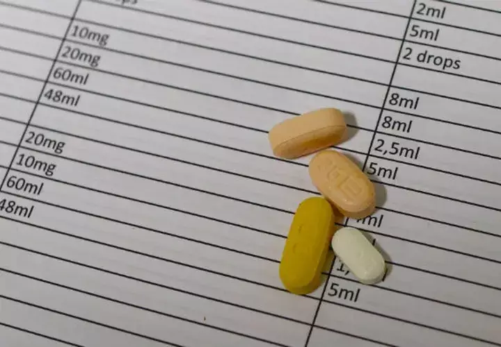 Imagen de píldoras con antibióticos. Foto: EFE/Archivo