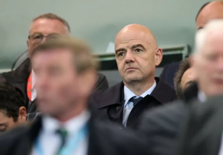 Gianni Infantino mueve su más grande proyecto. /Foto AP