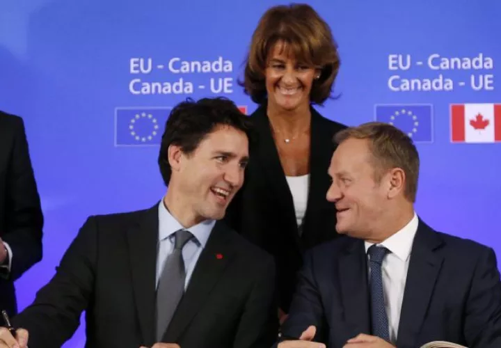 Justin Trudeau (Canadá, i) y Donald Tusk (UE). /Foto EFE