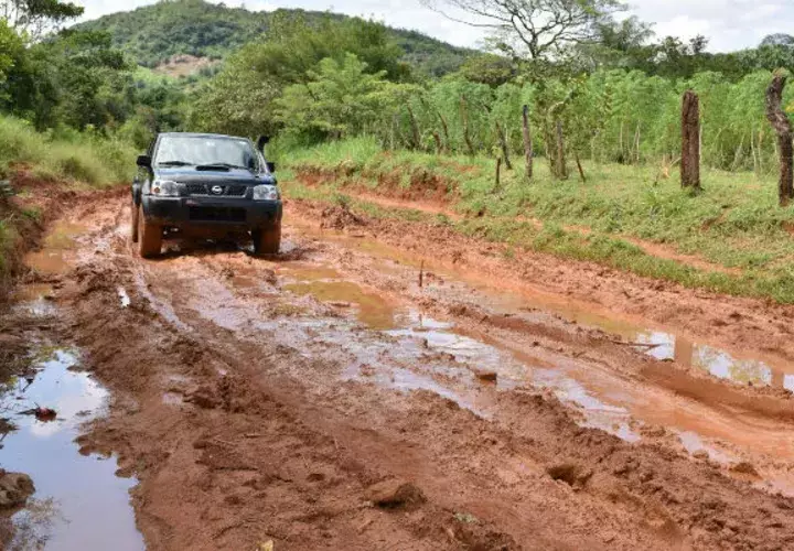 Urge la construcción de la carretera. Foto: José Adames.  