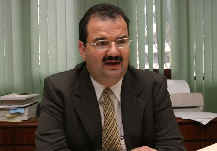 Carlos Carrillo, presentó escrito de advertencia 