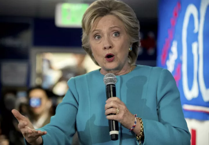 Hillary Clinton irá a su tercer debate con otro escándalo a cuestas. 