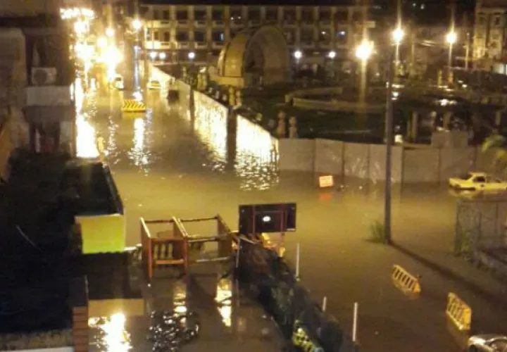 Fuertes lluvias en Colón. FOTO/Delfia Cortez
