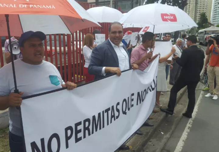 Este comunicado forma parte de una serie de protestas pacificas 