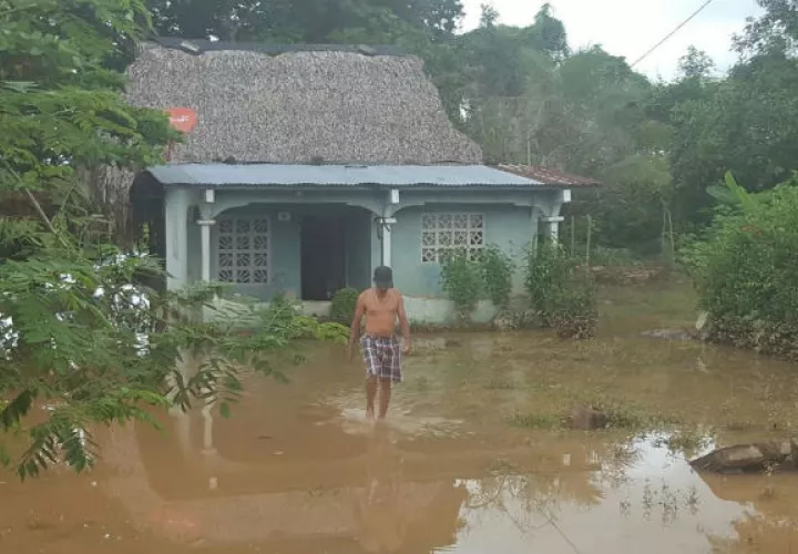 Daños causados por las corrientes. Foto: Melquiades Vásquez. 