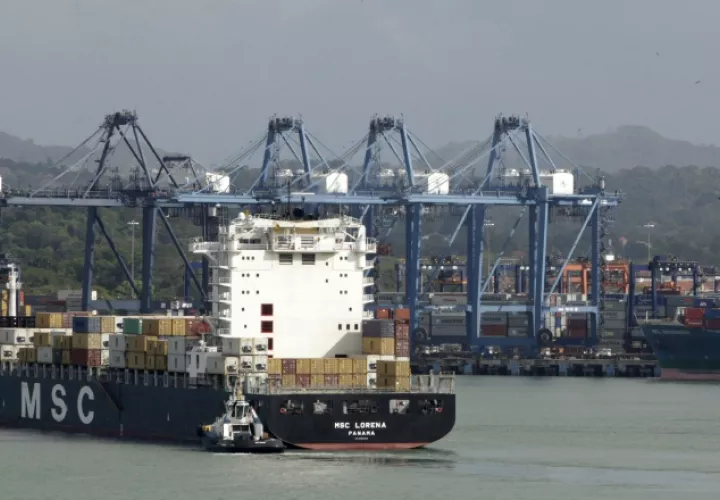 El Canal de Panamá sigue siendo uno de los principales potenciadores de la economía nacional. /Foto Archivo