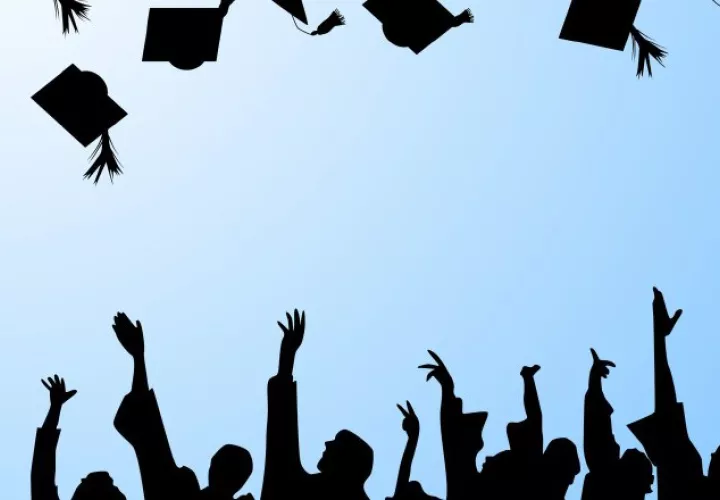 Por fin se gradúa! Cómprale ese obsequio que será útil en su nueva vida y demuéstrale que el esfuerzo valió la pena.