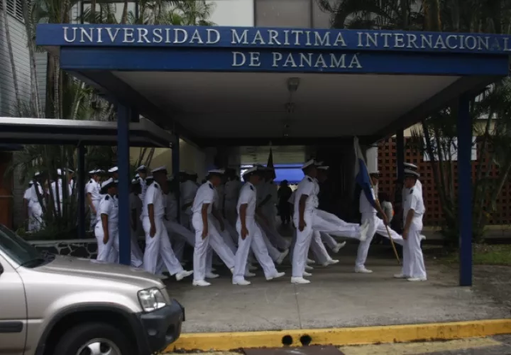 La universidad especializada en formación marítima tiene varios años de esta crisis en su cúpula. /Foto Archivo