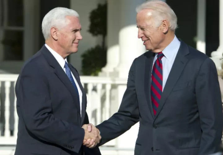 Joe Biden y el vicepresidente electo Mike Pence. FOTO/AP