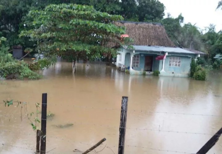 Casas afectadas. Foto: Melquiades Vásquez.  