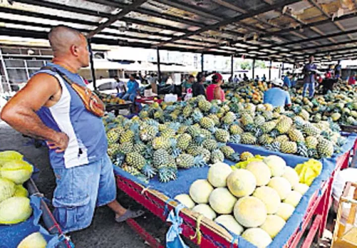 Precio de alimentos suben más  de 70% en  el mercado de abastos