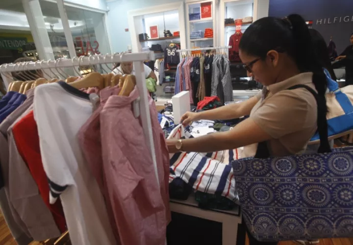 La ropa subió 0.1% en octubre de 2016. /Foto Archivo