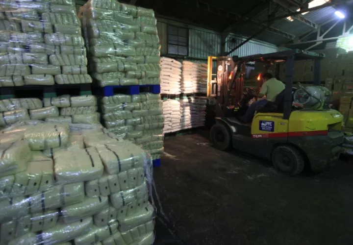 Autoridades se comprometieron a  comprar 500 mil quintales de la producción local. /Foto Archivo