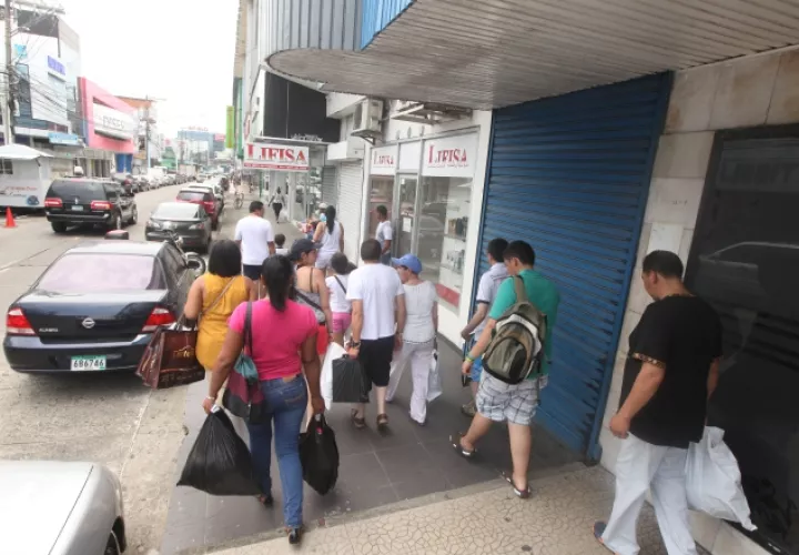 Movimiento comercial dentro de la Zona Libre de Colón,  hasta octubre de este año 2016, ha disminuido en un 9.9%, según registra la Contraloría General. /Foto Archivo
