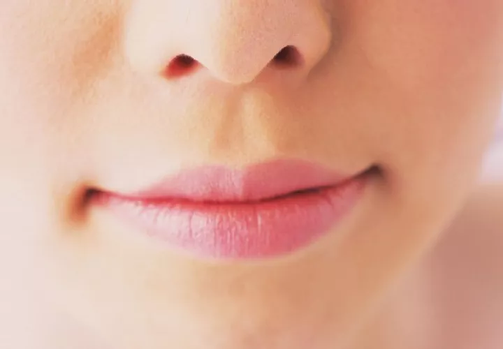 Labios rosas son signos de buena salud. ¡Atenta!_