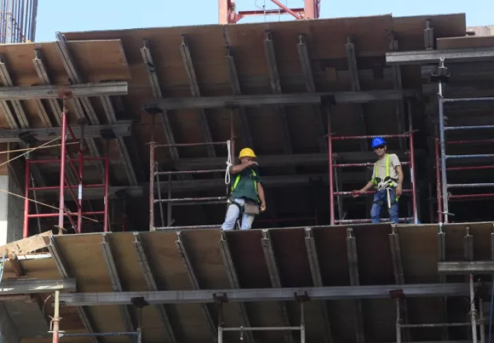 Construcción ha caído 5.5% hasta noviembre. /Foto Archivo