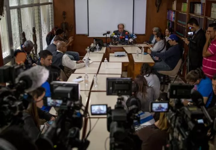 El sociólogo Roberto Briceño León ofrece declaraciones, en la ciudad de Caracas (Venezuela). /Foto EFE