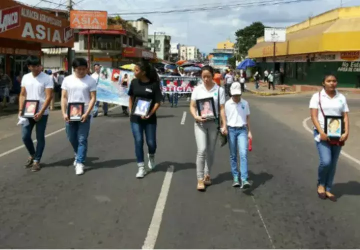 La comunidad china junto a moradores de La Chorrera realizaron varias marchas.