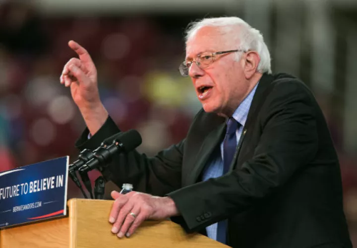 Bernie Sanders, que disputó la candidatura demócrata a Hillary Clinton, que destinó $232 millones a su campaña, y el senador republicano por Texas Ted Cruz, con $161 millones.