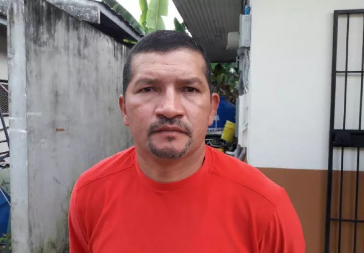 Hermano de la docente, Johnny Villarreal. 
