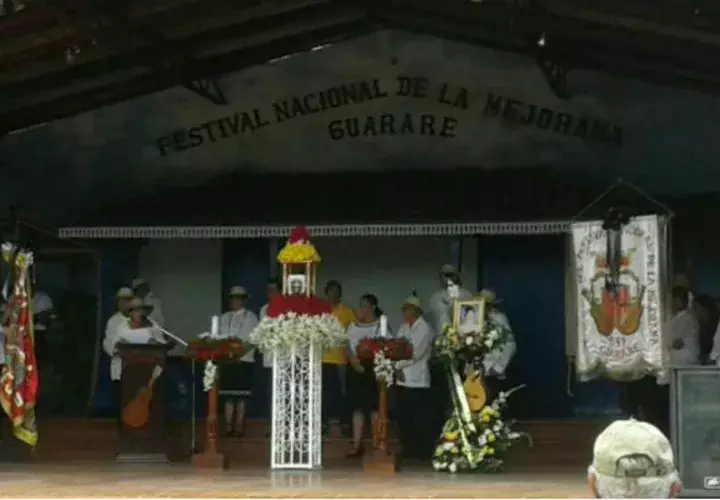 Honras folclóricas. Foto: Zenaida Vásquez
