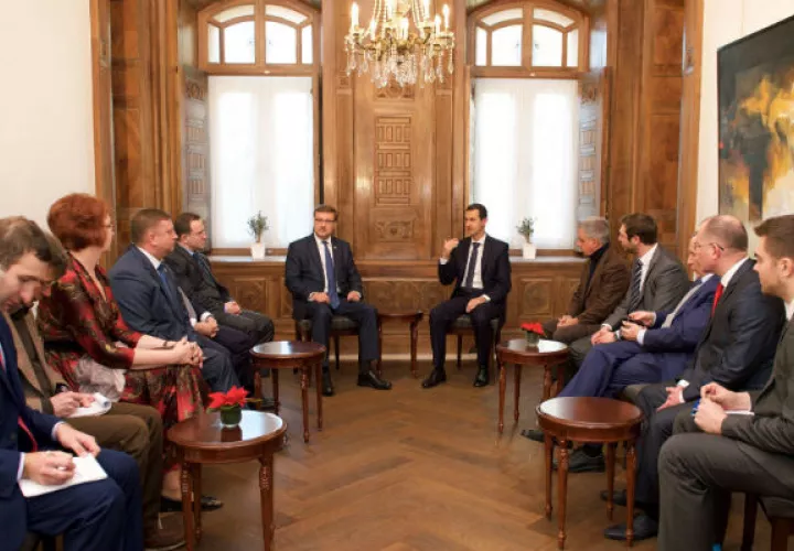 El presidente sirio, Bashar al Asad, se reúne con delegados de parlamentarios europeos y legisladores rusos. FOTO/EFE