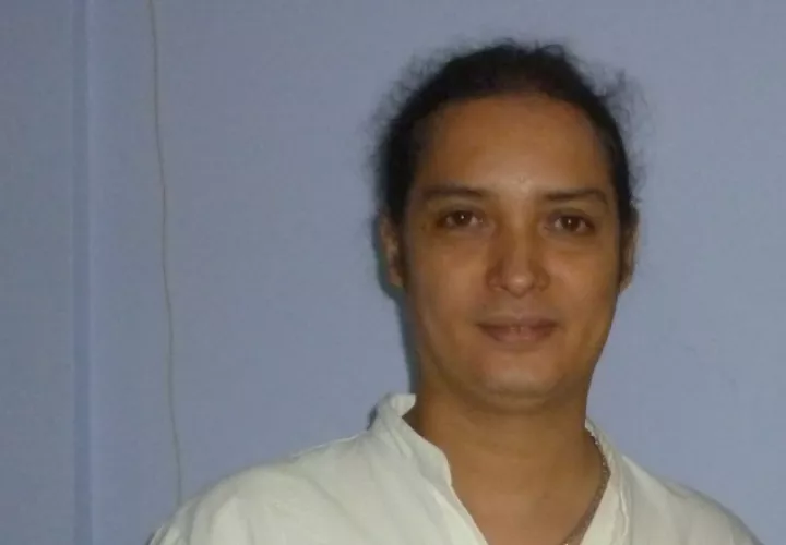 El artista Cesáreo Young. Archivo