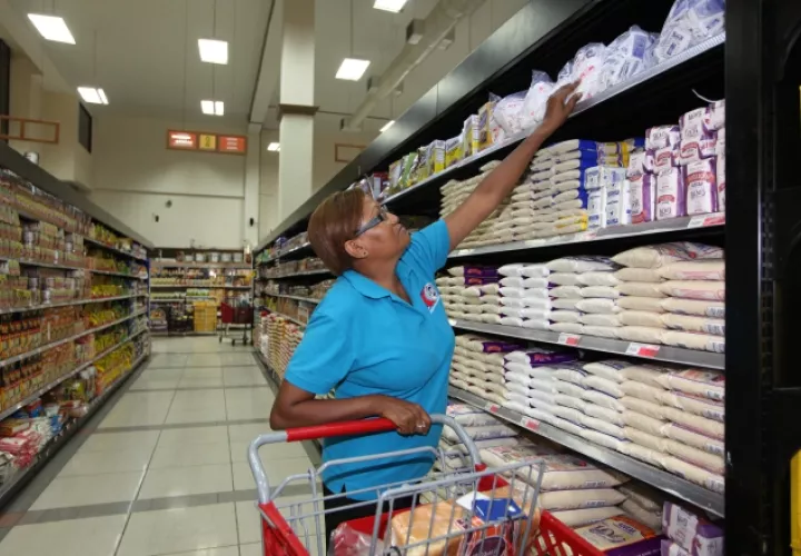Panameños no ven beneficio del Control de Precios. /Foto Archivo