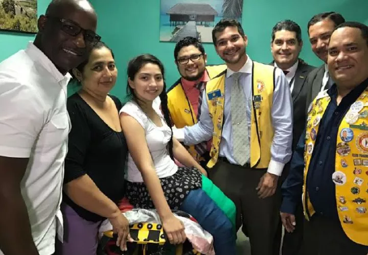 Los Clubes Activos 20-30 de Panamá y Panamá Noreste, en conjunto con la Alcaldía de San Miguelito y el Ministerio de Salud, anunciaron oficialmente el proyecto Pasitos Seguros; programa de reestructuración de la Sala de Pediatría del Hospital San Miguel Arcángel. AC302975