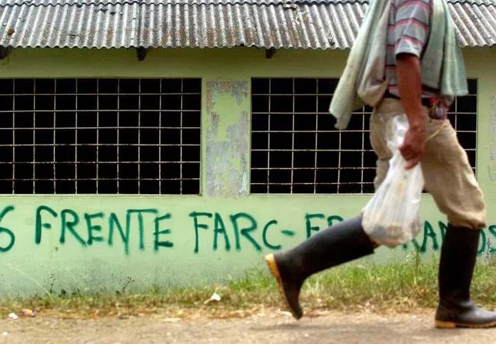 El fiscal denunció que el Clan del Golfo intenta reclutar a ex-Farc. EFE