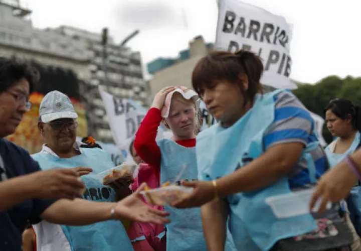 Buscan "garantizar la paz social" en el país y luchar contra el desempleo. FOTO/EFE 