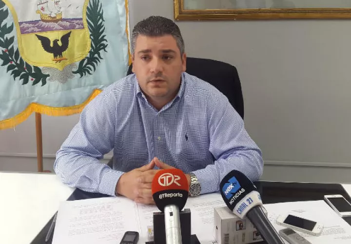 El alcalde del distrito de Colón Federico Policani. 