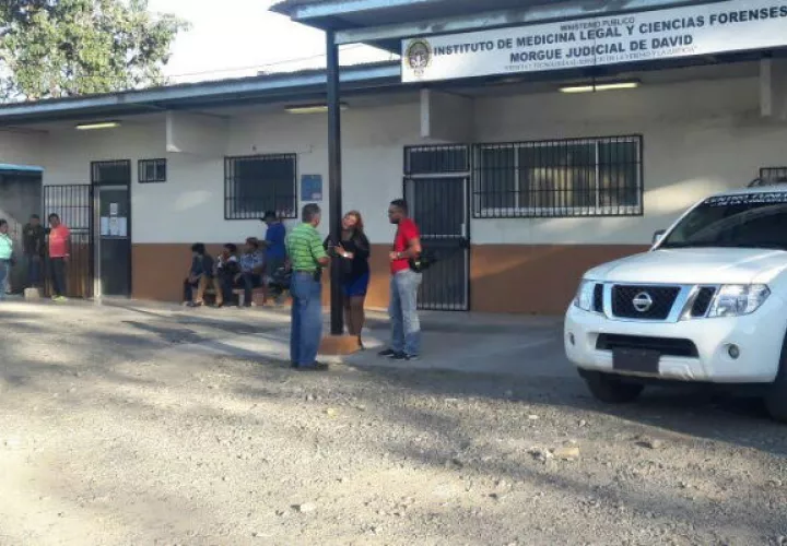 Morgue Judicial donde le efectuaron la necropsia. Foto: José Vásquez.