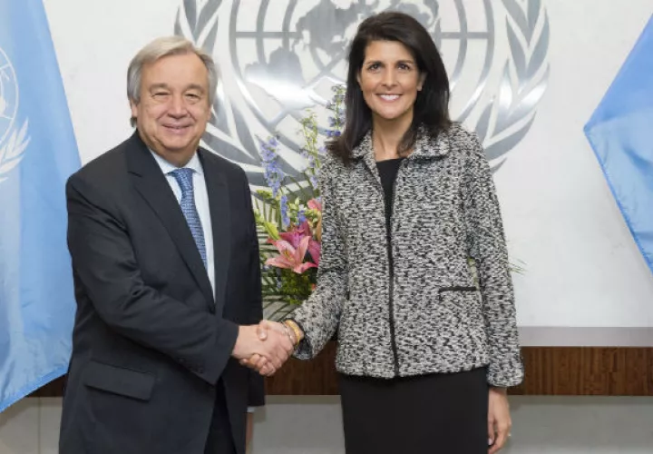 Nikki Haley y el Secretario general de la ONU Antonio Guterres. FOTO/EFE