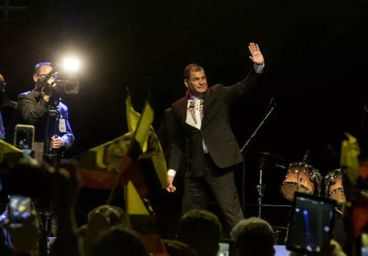 El presidente de Ecuador, Rafael Correa, habló durante un multitudinario acto organizado en la Universidad de Saint John. FOTO/EFE