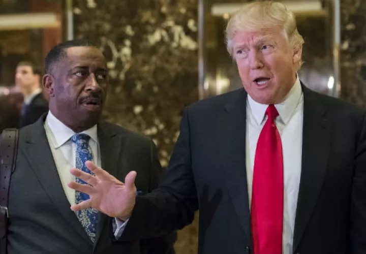 Donald Trump, y su equipo se prepara para las últimas fases de la transición presidencial. FOTO/AP