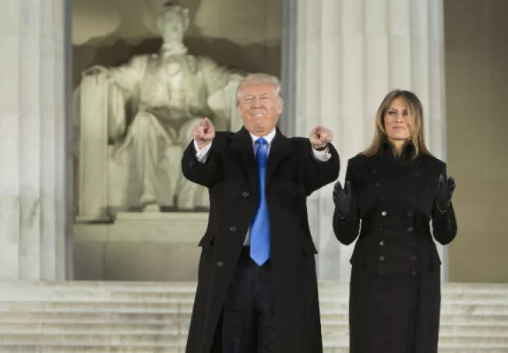 El presidente Donald trump, arremete contra la prensa. FOTO/AP