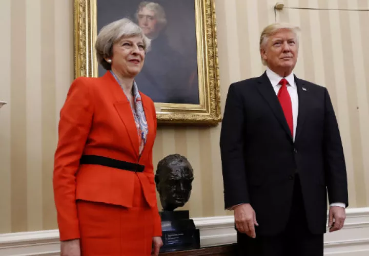 Theresa May y Donald Trump. Foto/ AP