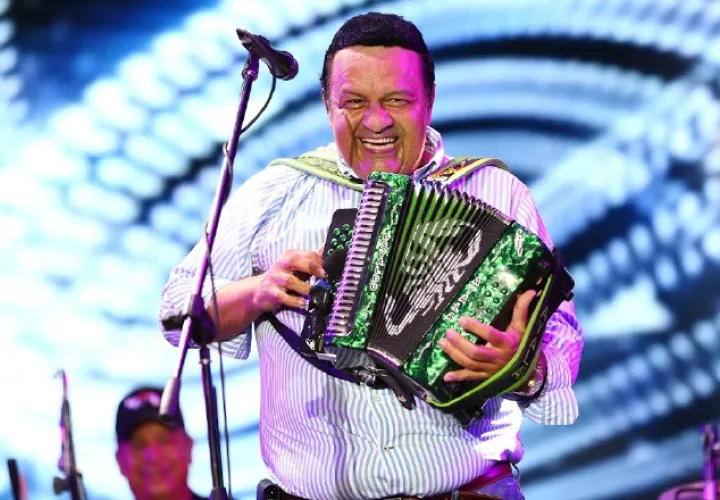 Osvaldo Ayala recordó sus clásicos de música típica.