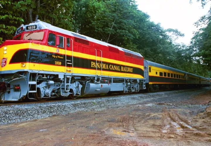 Administrativos del ferrocarril indican que realizan los pagos de impuestos municipales que contempla la ley. Archivo
