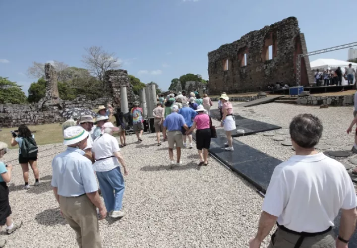 Un turista que se queda 8.5 días en el país gasta 1,787 dólares y diariamente $210, según la Autoridad de Turismo de Panamá. Archivo