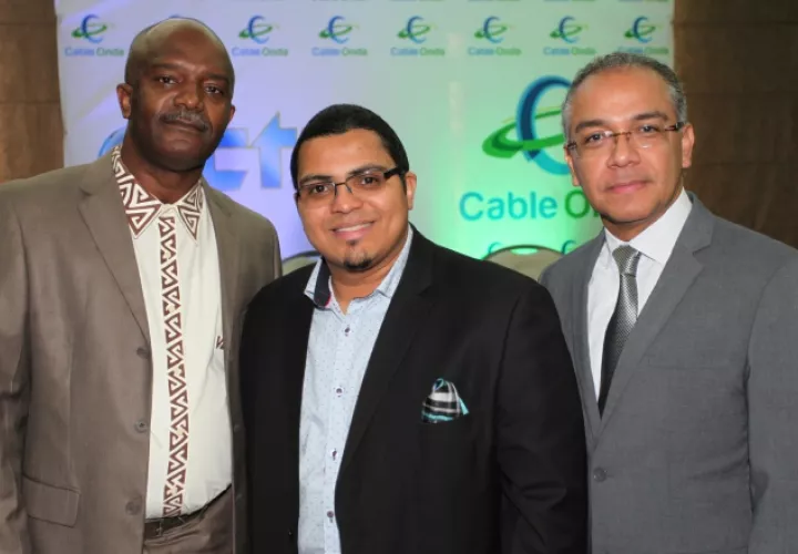 2. Leonardo Bailey, José Mosquera e Hiran Harris.