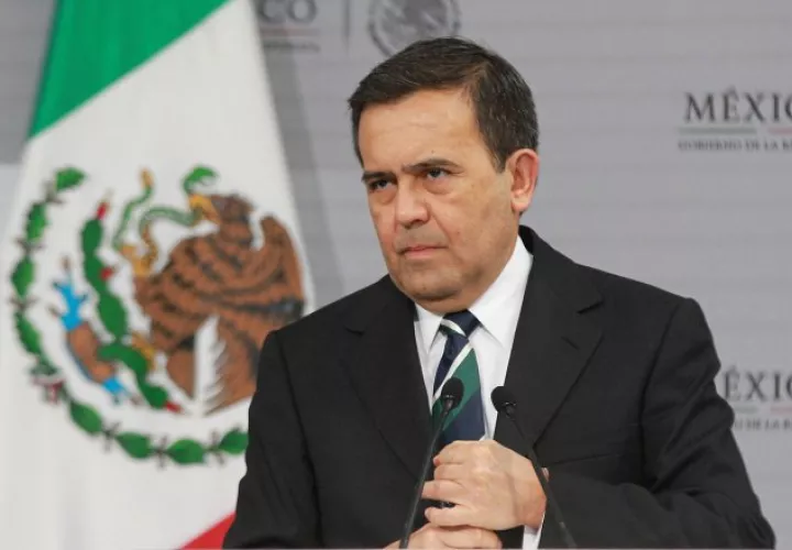 El titular de Economía habló también de la importancia de la integración regional para mantener la industria manufacturera en la región. /Foto Tomada del Internet