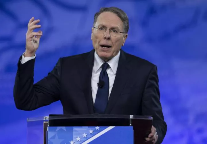 El vicepresidente de la Asociación Nacional del Rifle (NRA), Wayne LaPierre, durante su intervención en el evento conservador. /Foto EFE