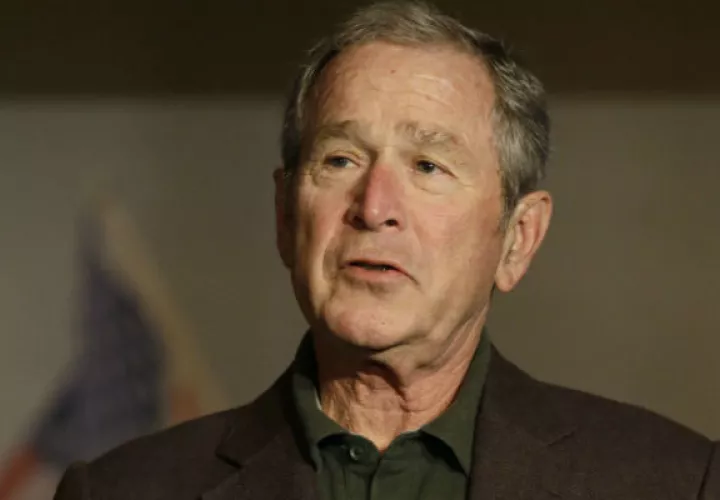 George Bush, que dejó el poder en 2009 con un índice muy bajo de aprobación, ha mantenido un perfil bajo desde entonces. FOTO/AP