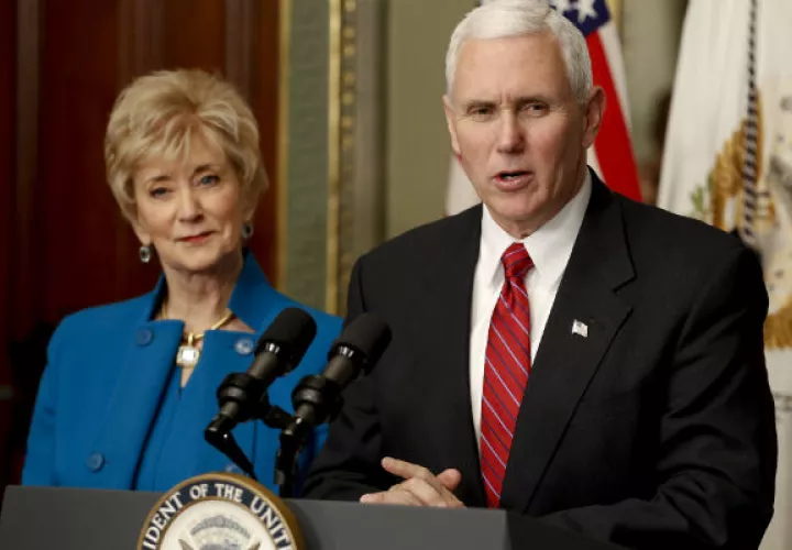 Mike Pence, que había defendido a Flynn en una entrevista televisada, se sintió enojado y muy frustrado. FOTO/AP
